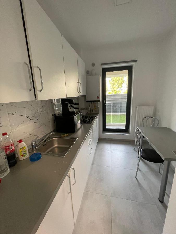 Manhattan Studio In Bucureşti Ngoại thất bức ảnh